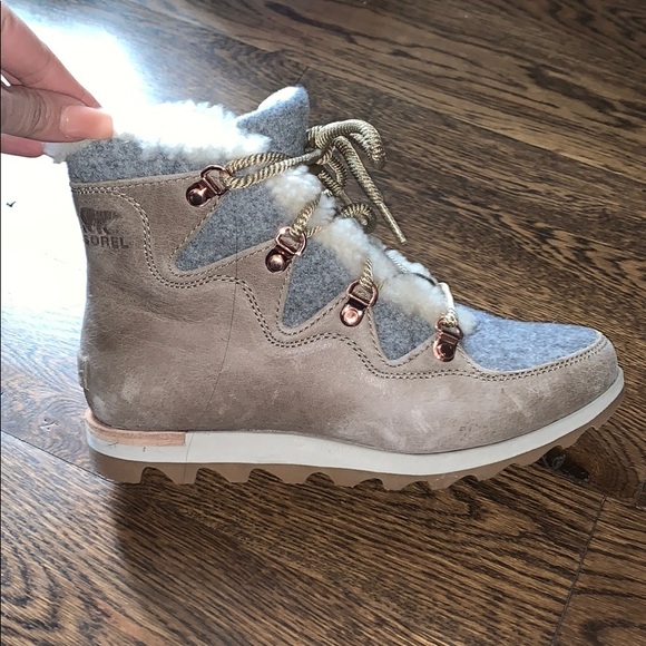 sorel sneaker chic alpine booties
